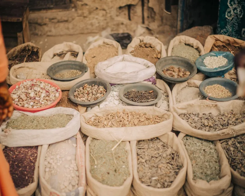 Bypassing the Spice Aisle: How Home Cooks Are Building Their Own Global Flavor Networks